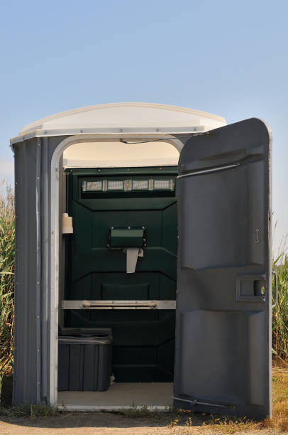 Best Local porta potty services  in Coralville, IA